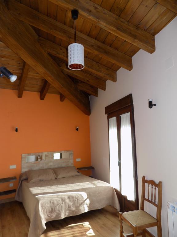 Casas Rurales Las Eras III Ayllon Bagian luar foto