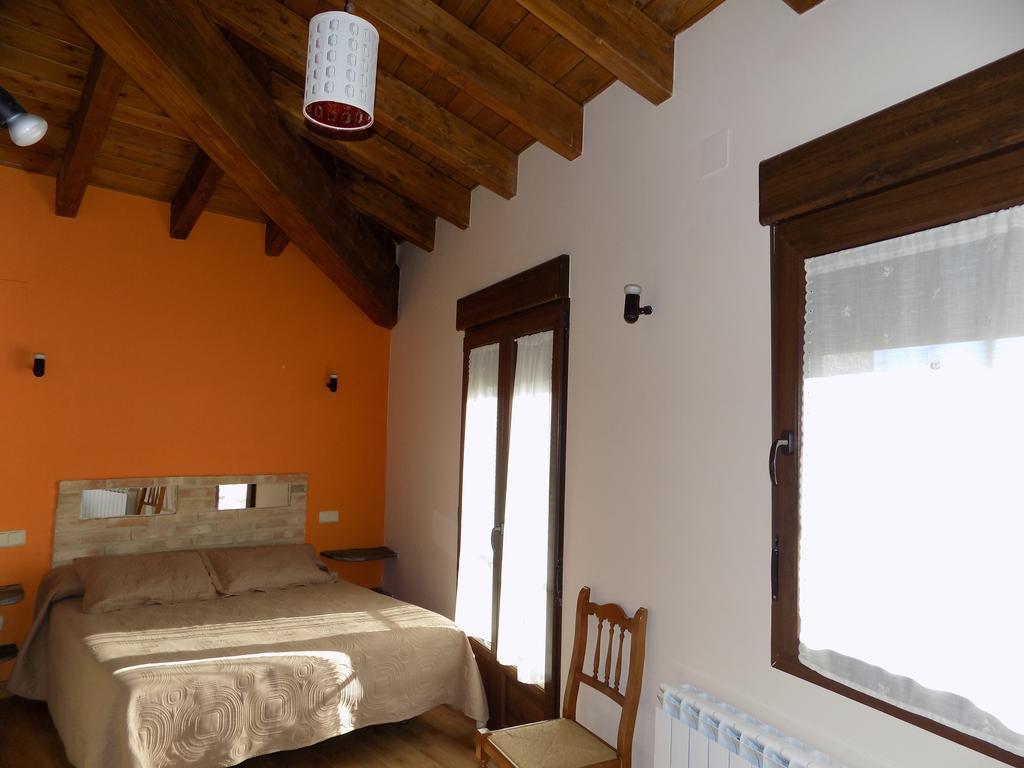 Casas Rurales Las Eras III Ayllon Bagian luar foto